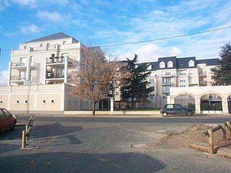 Location Appartement 2 pièces 51m² ORLEANS 45000 - Photo 5