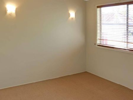 Modern Town House - Close to the Park - Photo 5