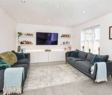 Stylish and contemporary five bedroom, three bathroom property in t... - Photo 3