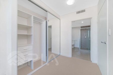 Riverside Luxury Apartment in Parramatta, FOR LEASE NOW!! - Photo 5