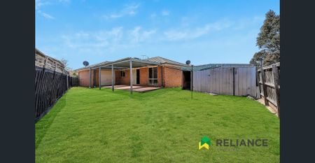 3 bedroom house in the best location of Werribee that is not to be missed !!! - Photo 4