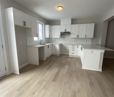 For Lease - 690 Expansion Road, Barrhaven, Ontario - Photo 2