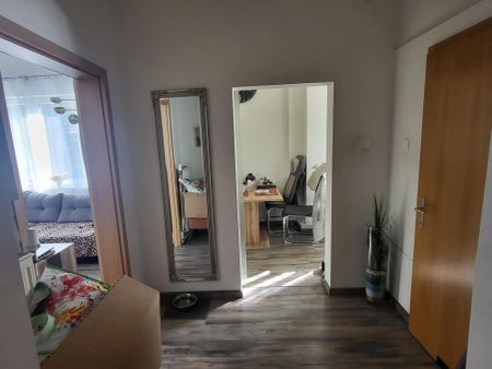 ideale 2 Zimmer Arbeitswohnung 48m² - inkl. Parkplatz - Foto 2