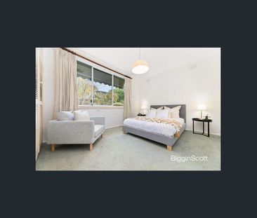 Modern & Spacious Living in Prime Mount Waverley Location - Photo 6