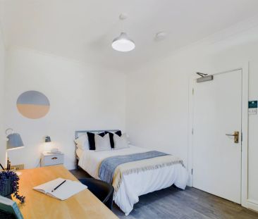 4 Bedroom House - Photo 3