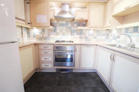 2 bedroom apartment to rent - Photo 4