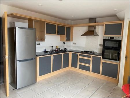 2 bedroom apartment to rent - Photo 3