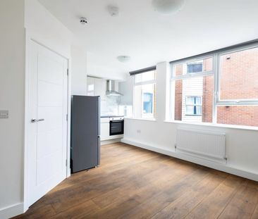 Studio Flat, Ballards Lane, N3 - Photo 6