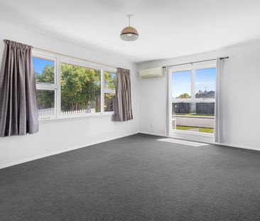 Comfortable 3-Bedroom Home – Lawns Included! Halswell - Photo 5