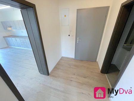 Pronájem bytu 2+kk 70 m2 - Photo 2