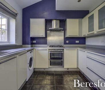 3 bedroom end of terrace house to rent - Photo 6