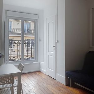 Apartment - Photo 2