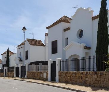 Casa adosada de alquiler en Valle Romano Golf - Photo 5