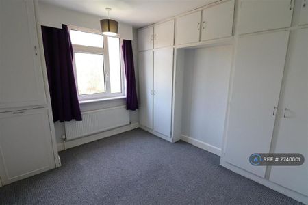 3 bedroom terraced house to rent - Photo 5