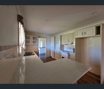 13 Killawarra Drive, Taree, NSW 2430 - Photo 4