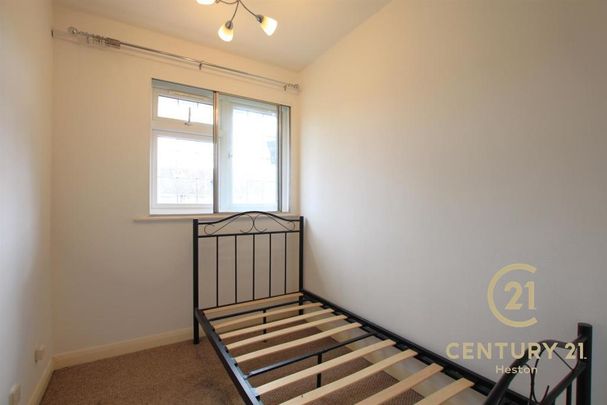 4 bedroom terraced house to rent - Photo 1