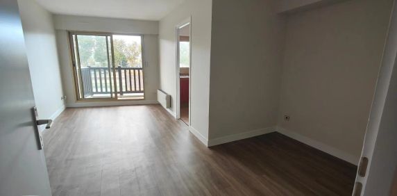 Appartement à louer 1 pièce 29.8m² - Photo 2