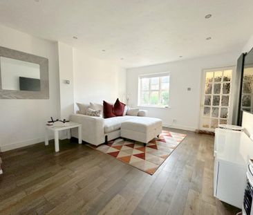 Terraced House - Photo 1