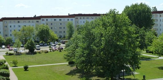 2 Raum-Wohnung mit verglastem Balkon - Foto 2