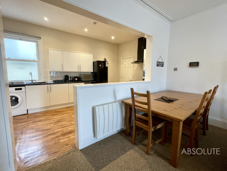 1 bed flat to rent in Victoria Parade, Torquay, TQ1 - Photo 5