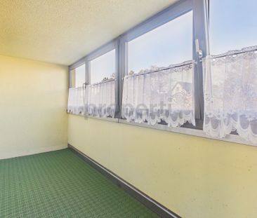 Luxurious 3.5-room apartment with balcony in Volketswil - Photo 6