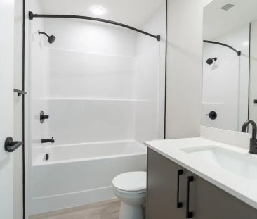 Enzo 17th - Up to $3000 in savings — Unit F - Photo 5