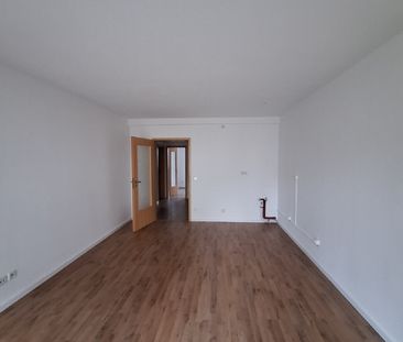 Terrassenwohnung mit offenem Wohn-Kochbereich - Photo 2