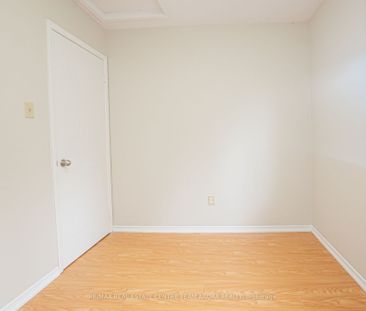 For Lease - 82 Mullis Crescent Unit# Main & 2nd, Brampton, Ontario - Photo 3