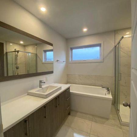 5 1/2 - Longueuil (Saint-Hubert) - 2 200 $/mois - Photo 4