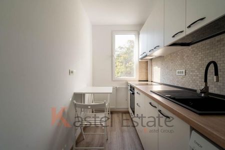 Garsoniera prima inchiriere Metrou Valea Ialomitei - Fotografie 4