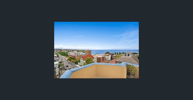 LUXURY FURNISHED TWO BEDROOM APARTMENT 50 METERS TO COOGEE BEACH - Photo 1