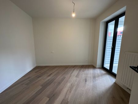 Modern appartement met uitzicht op een sfeervolle binnentuin - Photo 5