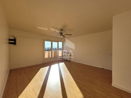 LOCATION PAU CENTRE : Appartement T4 de 85 m² avec garage et balcon - Photo 3