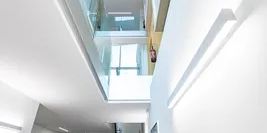 Exklusive Dachgeschosswohnung in ruhiger Grünlage - Photo 3
