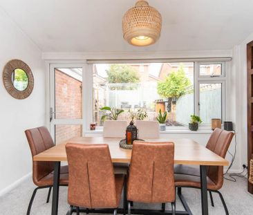 3 bedroom semi-detached house to rent - Photo 6