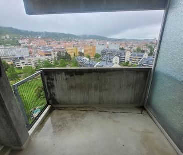 Appartement entièrement rénové ! - Photo 1
