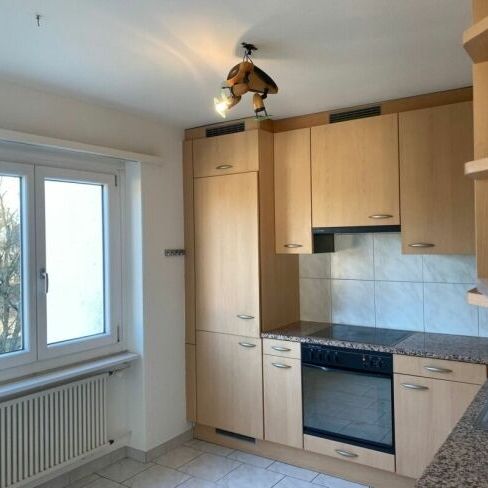 Luminous 4.5-room apartment with very good connections - Photo 1