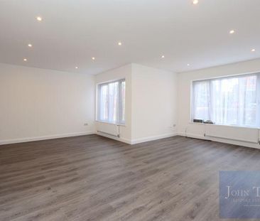 4 bedroom detached bungalow to rent - Photo 4