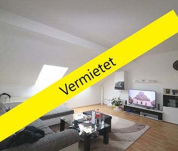 *TOP SANIERTE WOHNUNG IM DACHGESCHOSS + GARAGE* 3-Zi Whg, 75m², KR-... - Foto 1