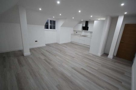 Park House, Station Road, Loudwater, High Wycombe, HP10 - Photo 5