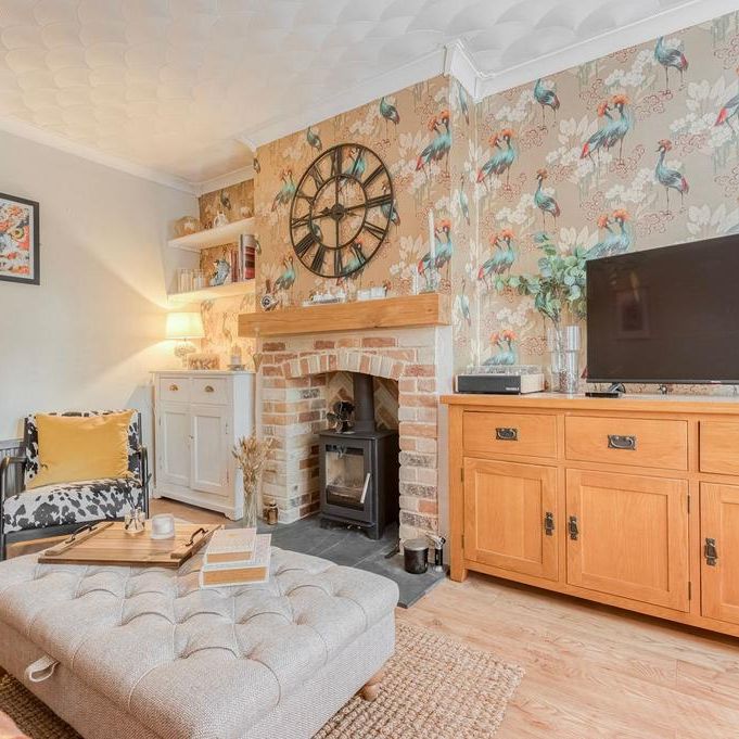 3 bedroom terraced house to rent - Photo 1