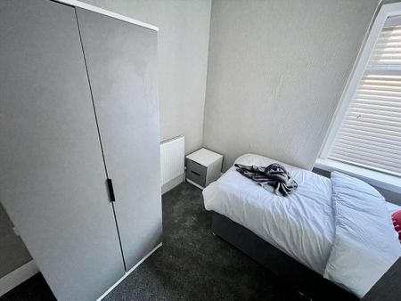 4 bedroom house to rent - Photo 4