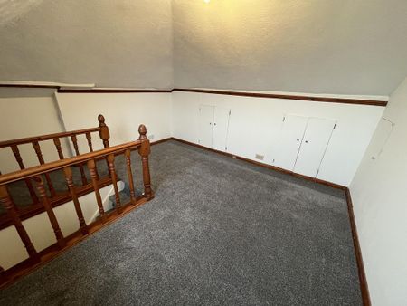 2 bedroom semi-detached bungalow to rent - Photo 2