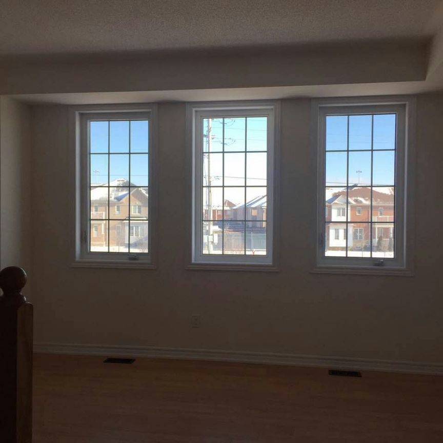 For Lease - 13 Telegraph Street, Brampton, Ontario - Photo 1