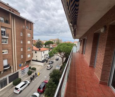 Piso de alquiler en Carrer de Mossèn Jacint Verdaguer, 129, Can Far... - Photo 3