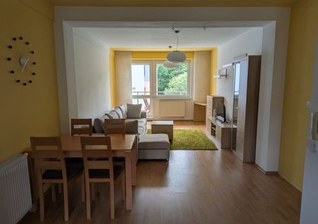 Prenájom priestranného 2-izbového bytu – Žilina, Kvačalova - Photo 2