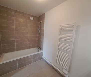 Location Appartement 2 pièces 48m² BONNEVILLE 74130 - Photo 5