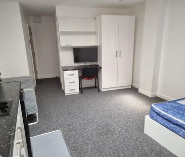Studio to rent - Photo 5