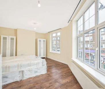 3 bedroom apartment to rent - Photo 3