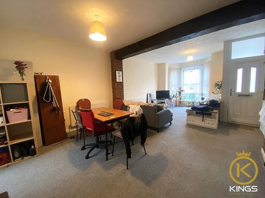 4 bedroom terraced house to rent - Photo 1